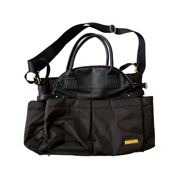 SKIP HOP Multifunction Large Crossbody Shoulder Diaper Bag in Black - Picture 11 of 11